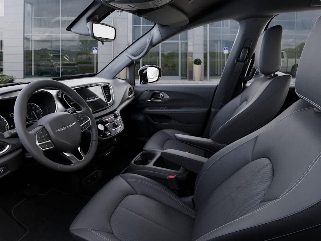 Thumbnail: 2026 Chrysler Voyager - 24