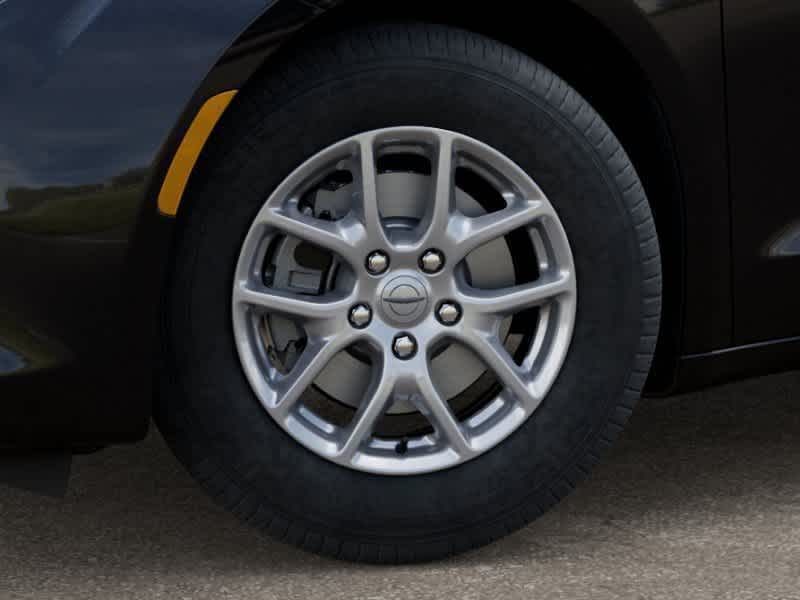 Thumbnail: 2026 Chrysler Voyager - 6
