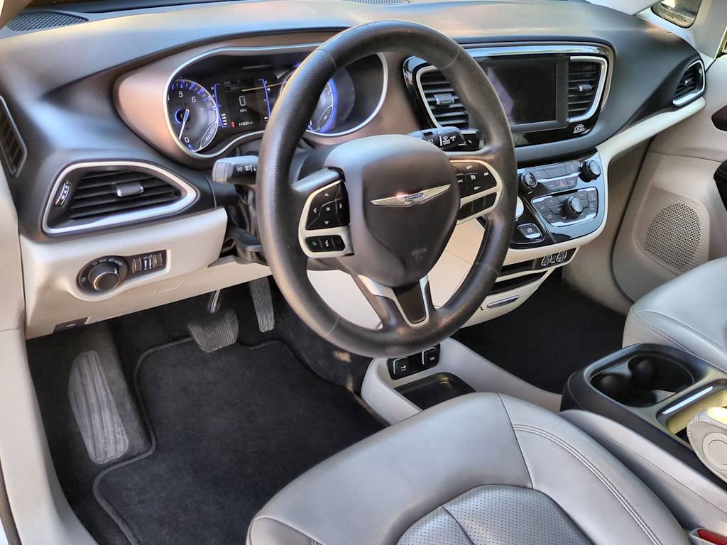 Thumbnail: 2021 Chrysler Voyager - 2