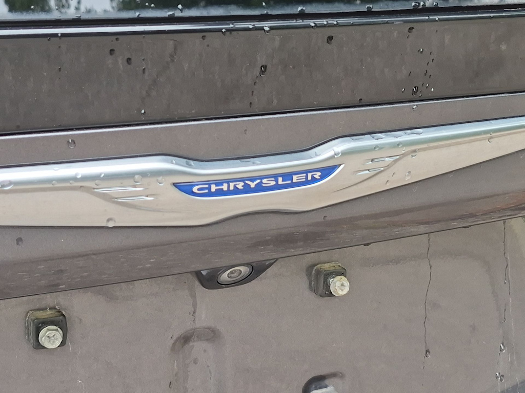 Thumbnail: 2018 Chrysler Pacifica - 23