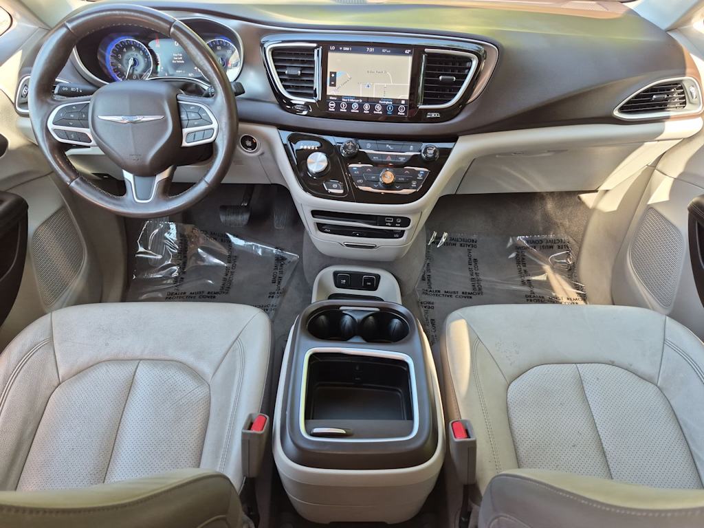 Thumbnail: 2018 Chrysler Pacifica - 10