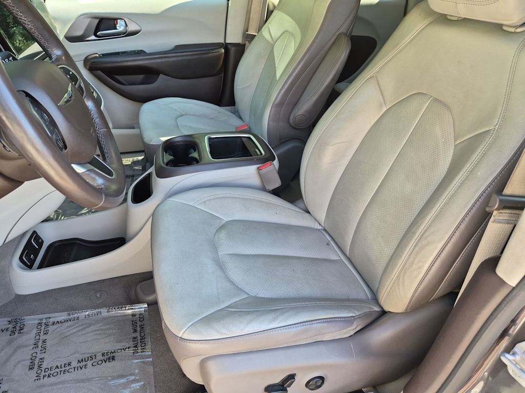 Thumbnail: 2018 Chrysler Pacifica - 11