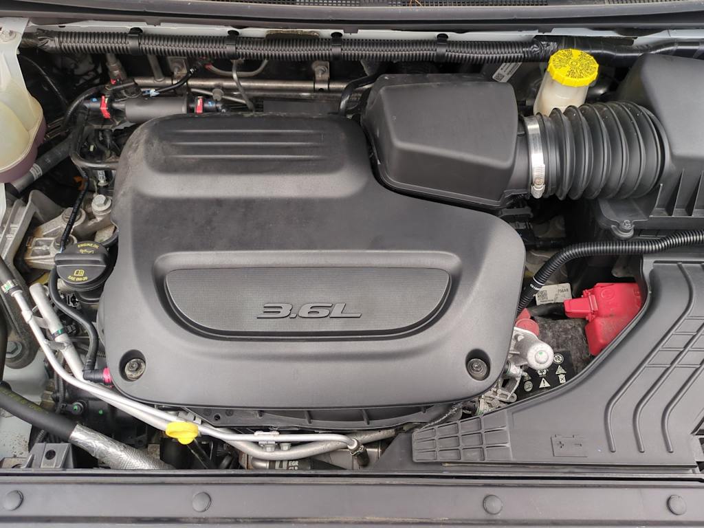Thumbnail: 2021 Chrysler Pacifica - 9