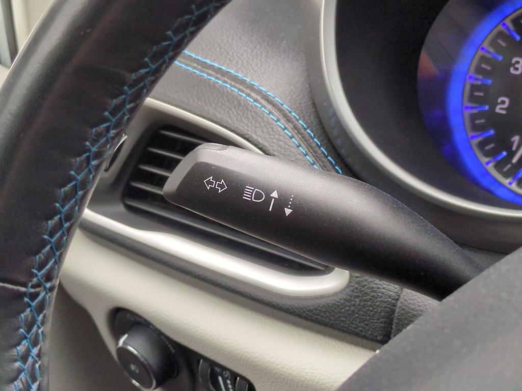 Thumbnail: 2021 Chrysler Pacifica - 32