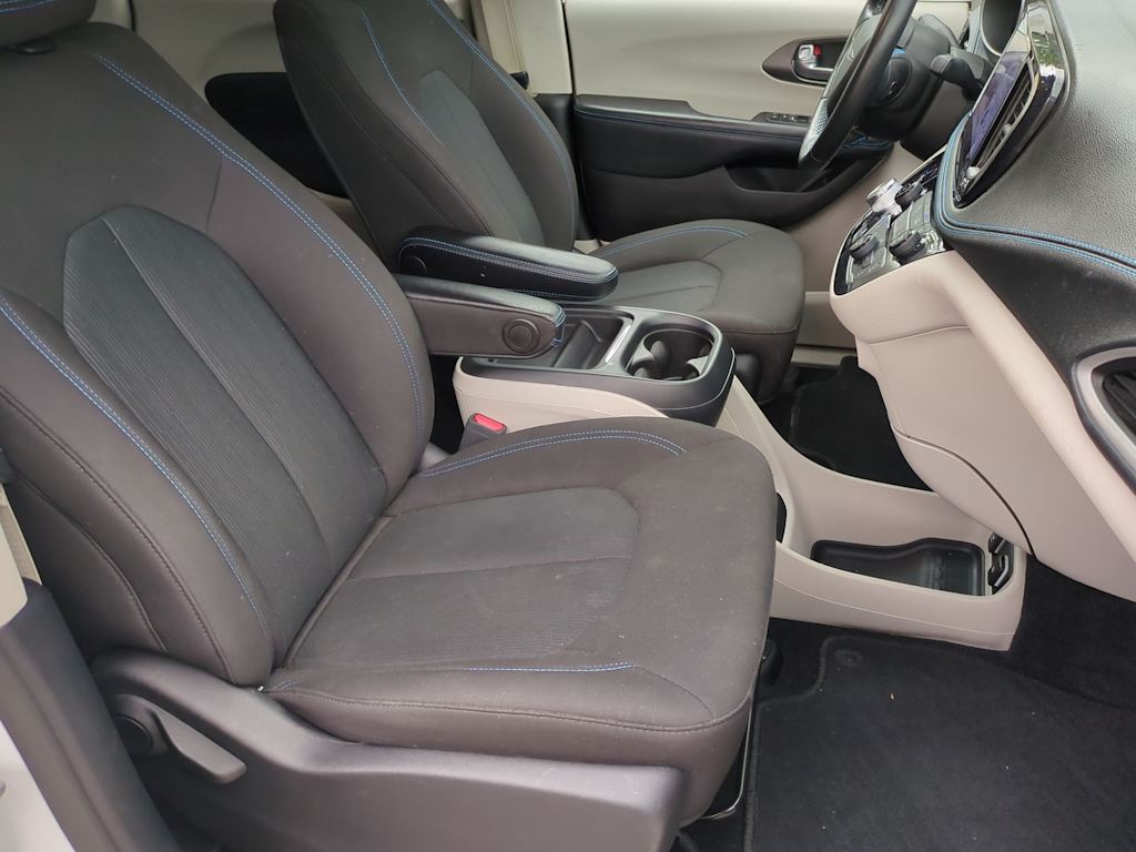 Thumbnail: 2021 Chrysler Pacifica - 28