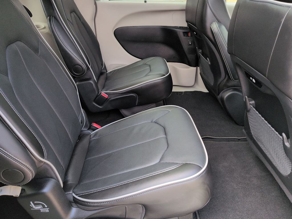 Thumbnail: 2024 Chrysler Pacifica - 12