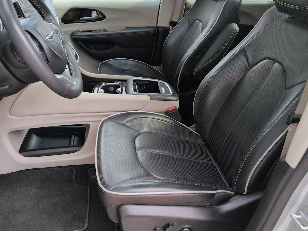 Thumbnail: 2024 Chrysler Pacifica - 11