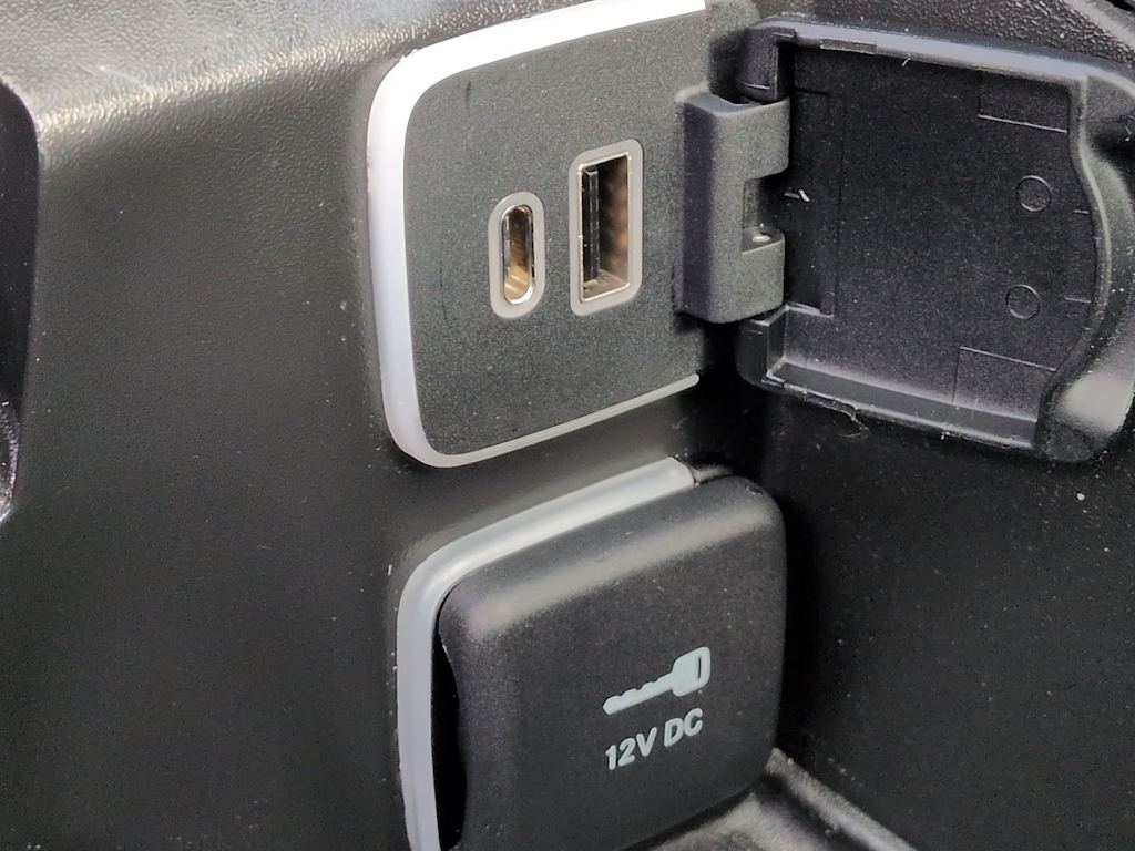 Thumbnail: 2024 Chrysler Pacifica - 34