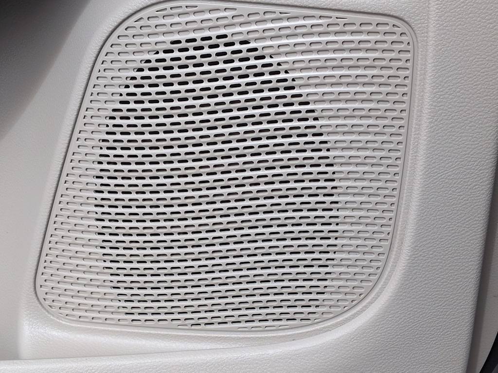 Thumbnail: 2024 Chrysler Pacifica - 18