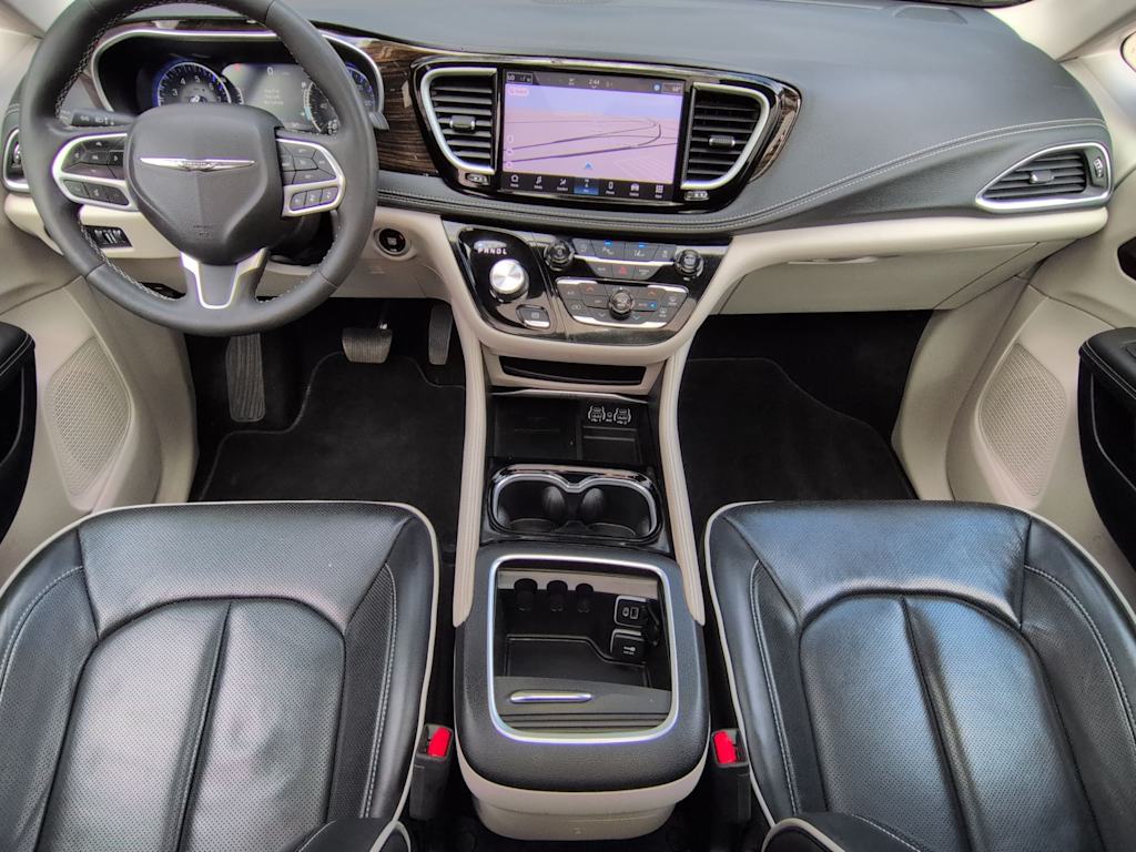 Thumbnail: 2024 Chrysler Pacifica - 10