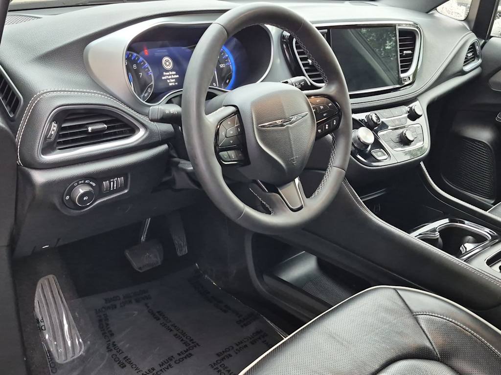 Thumbnail: 2025 Chrysler Pacifica - 2