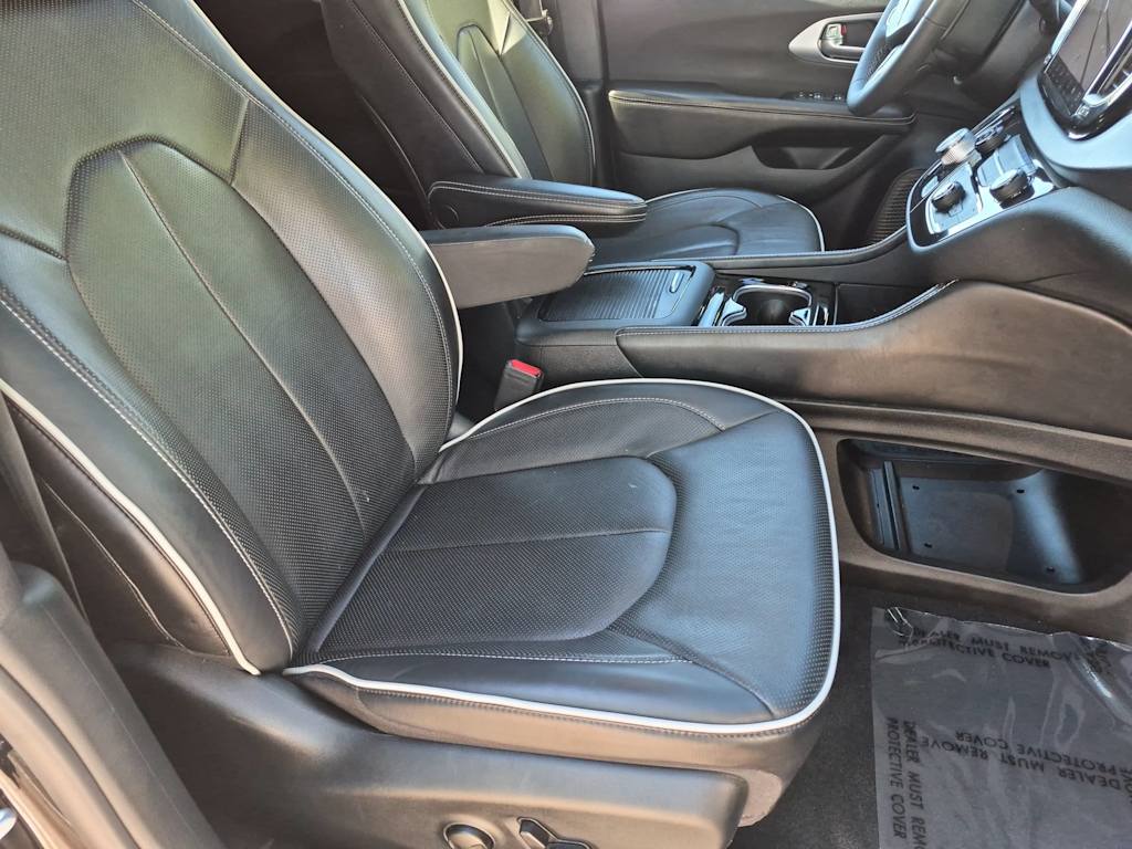 Thumbnail: 2026 Chrysler Pacifica - 27