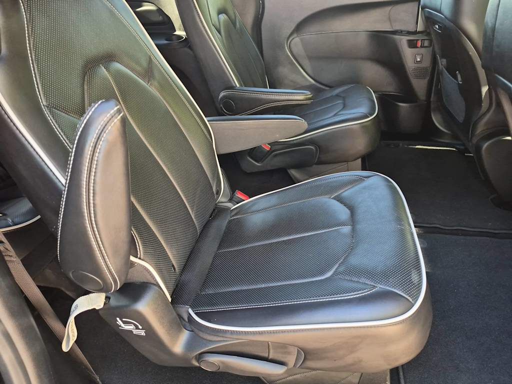 Thumbnail: 2026 Chrysler Pacifica - 25