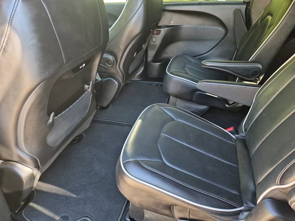 Thumbnail: 2026 Chrysler Pacifica - 11