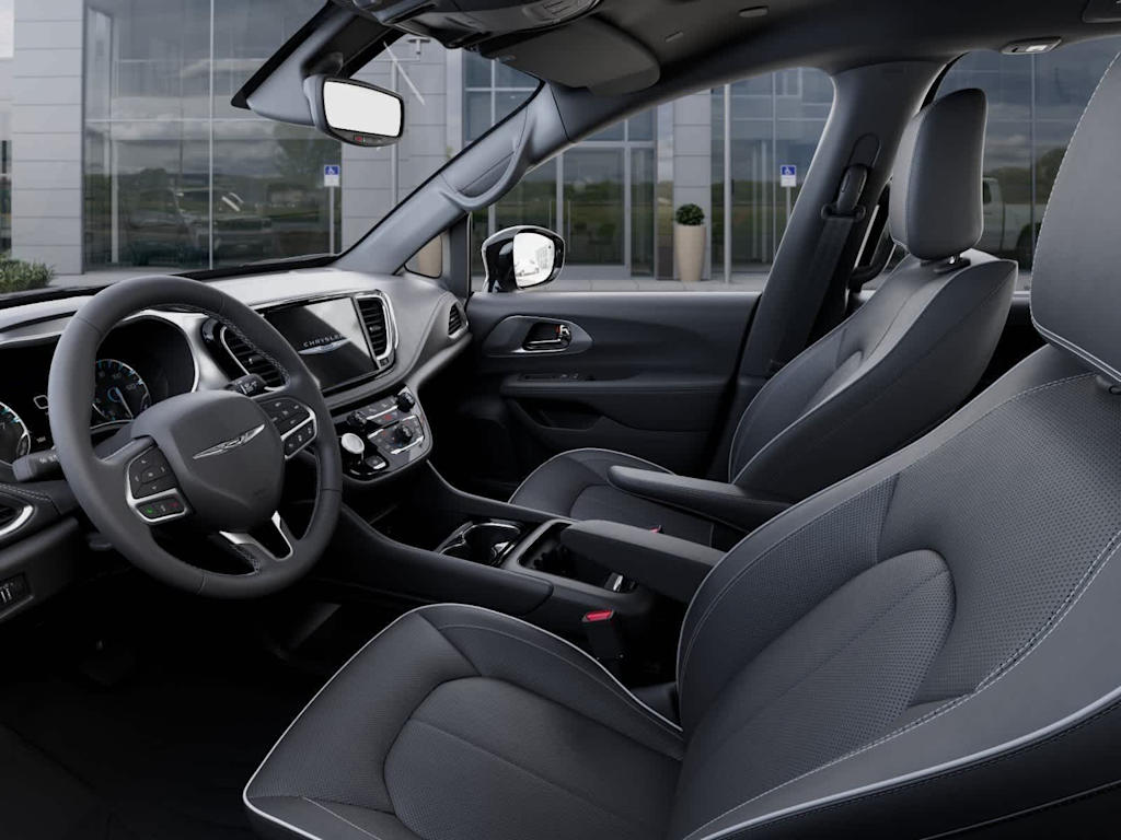Thumbnail: 2026 Chrysler Pacifica - 13