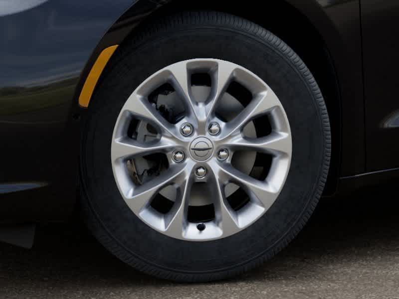 Thumbnail: 2026 Chrysler Pacifica - 3