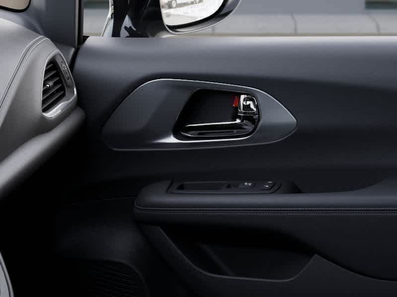 Thumbnail: 2026 Chrysler Pacifica - 24