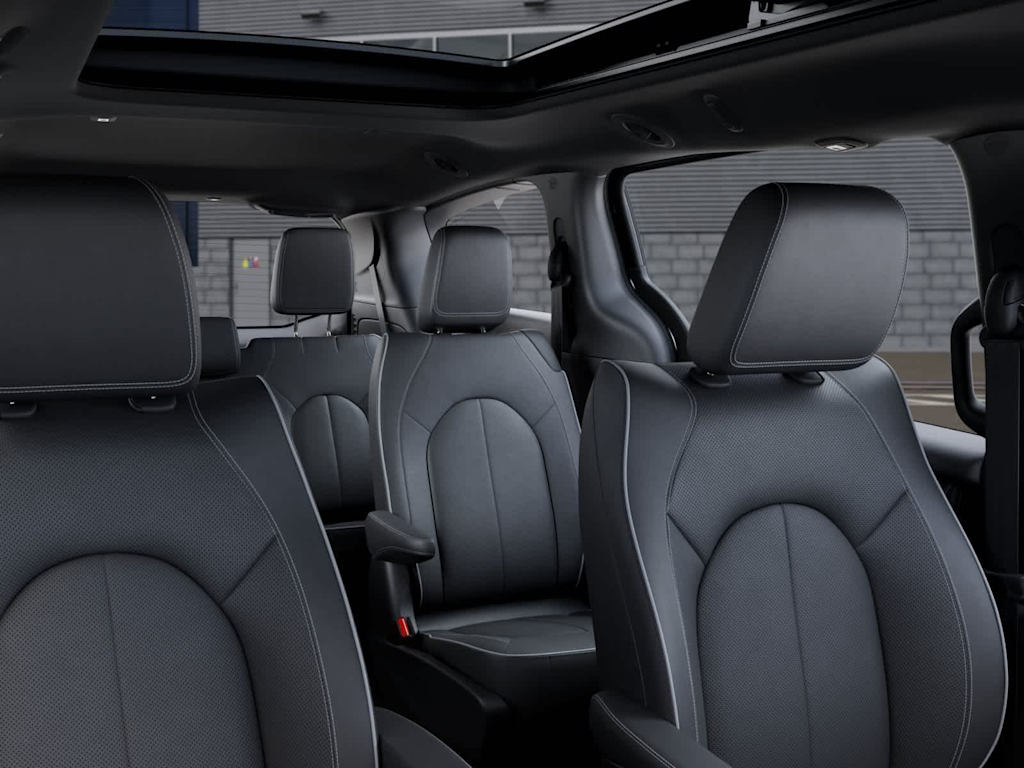Thumbnail: 2027 Chrysler Pacifica - 26