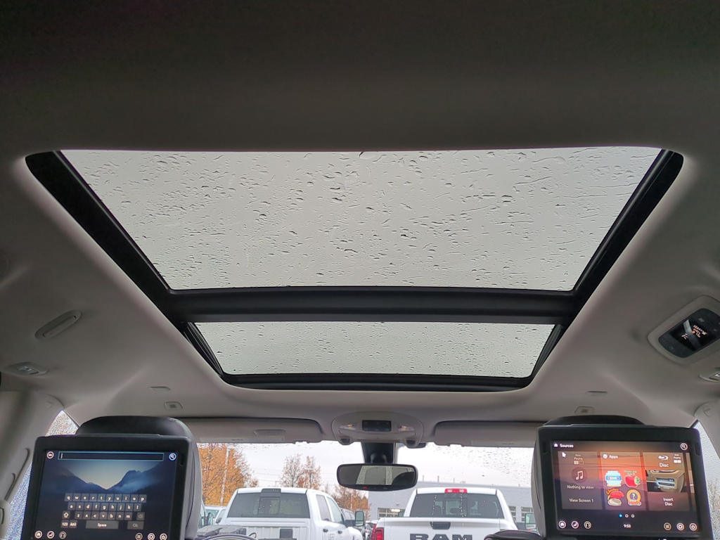 Thumbnail: 2019 Chrysler Pacifica - 28