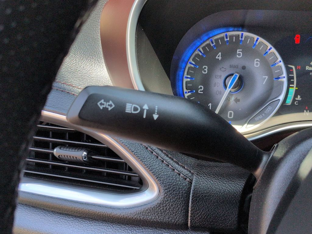 Thumbnail: 2020 Chrysler Pacifica - 16