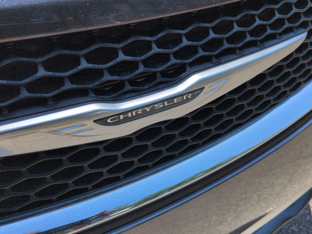 Thumbnail: 2020 Chrysler Pacifica - 24