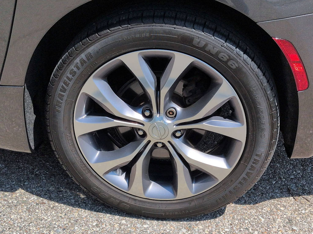 Thumbnail: 2020 Chrysler Pacifica - 8