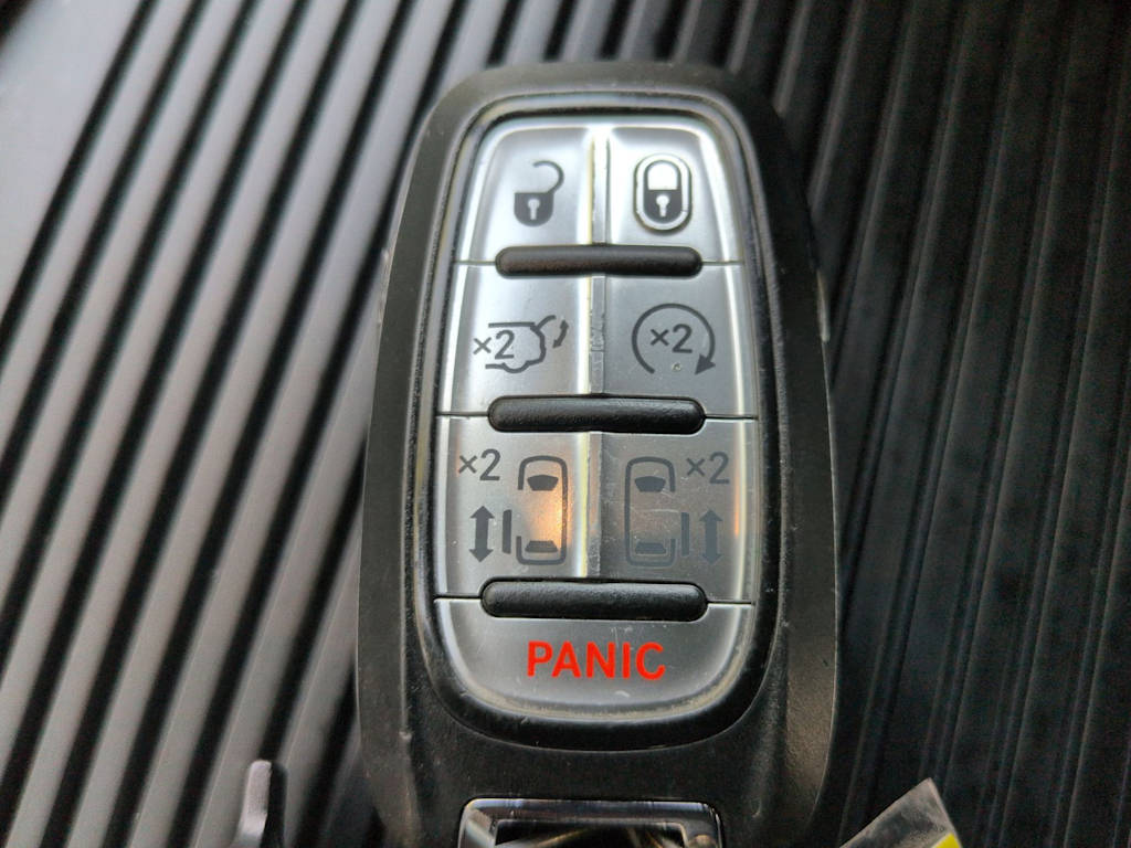 Thumbnail: 2020 Chrysler Pacifica - 39