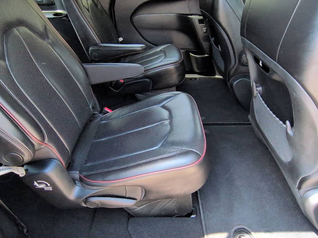 Thumbnail: 2020 Chrysler Pacifica - 28