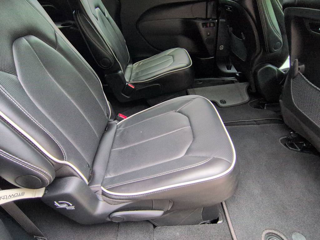 Thumbnail: 2026 Chrysler Pacifica - 25
