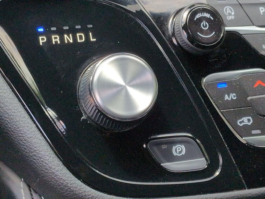 Thumbnail: 2026 Chrysler Pacifica - 35