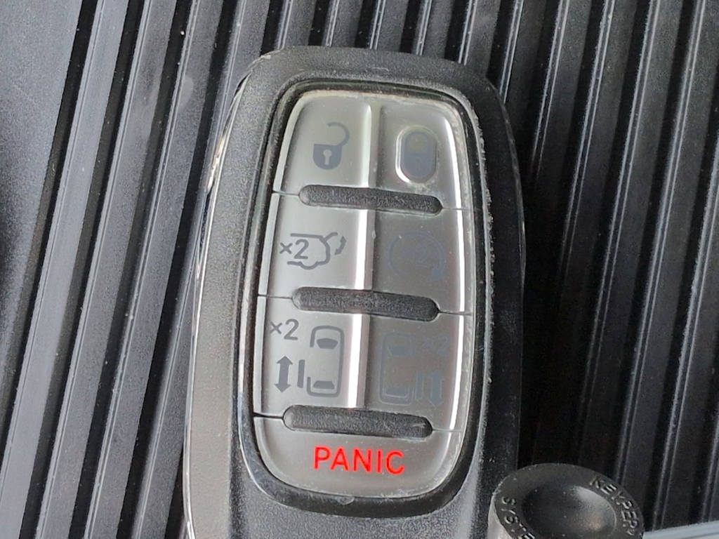 Thumbnail: 2026 Chrysler Pacifica - 37