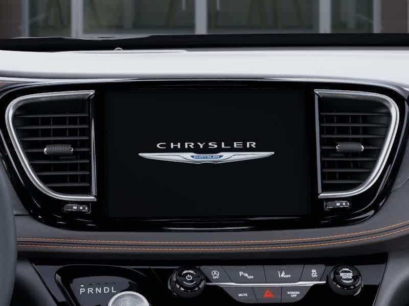 Thumbnail: 2026 Chrysler Pacifica - 10