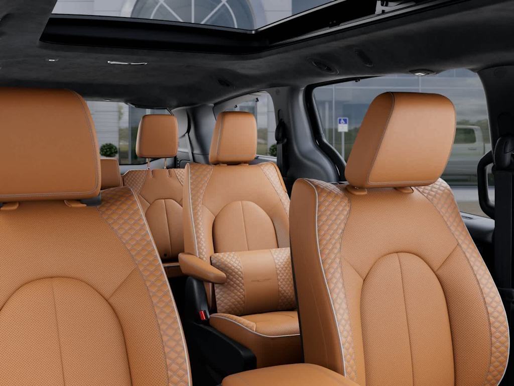 Thumbnail: 2026 Chrysler Pacifica - 25