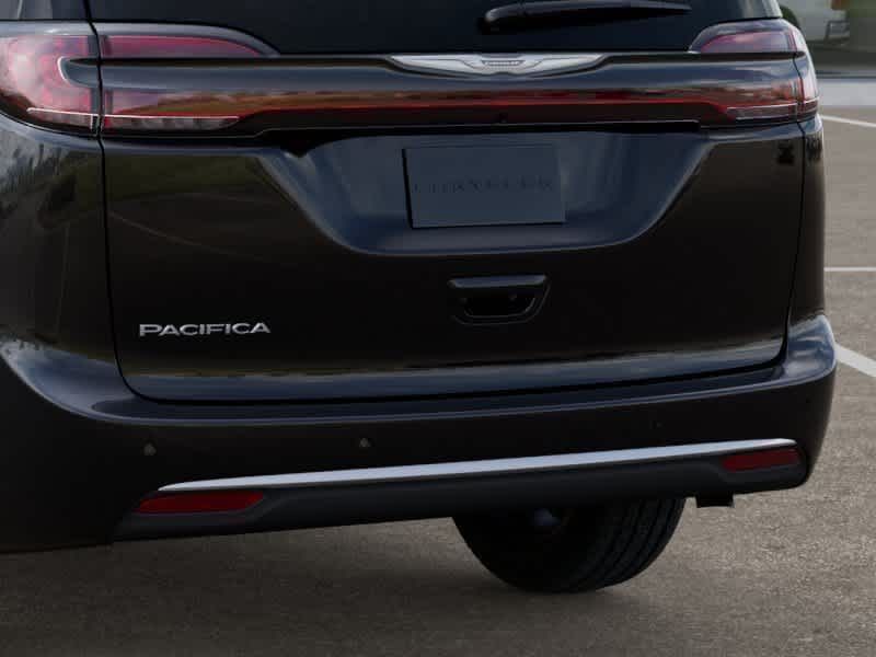 Thumbnail: 2026 Chrysler Pacifica - 18