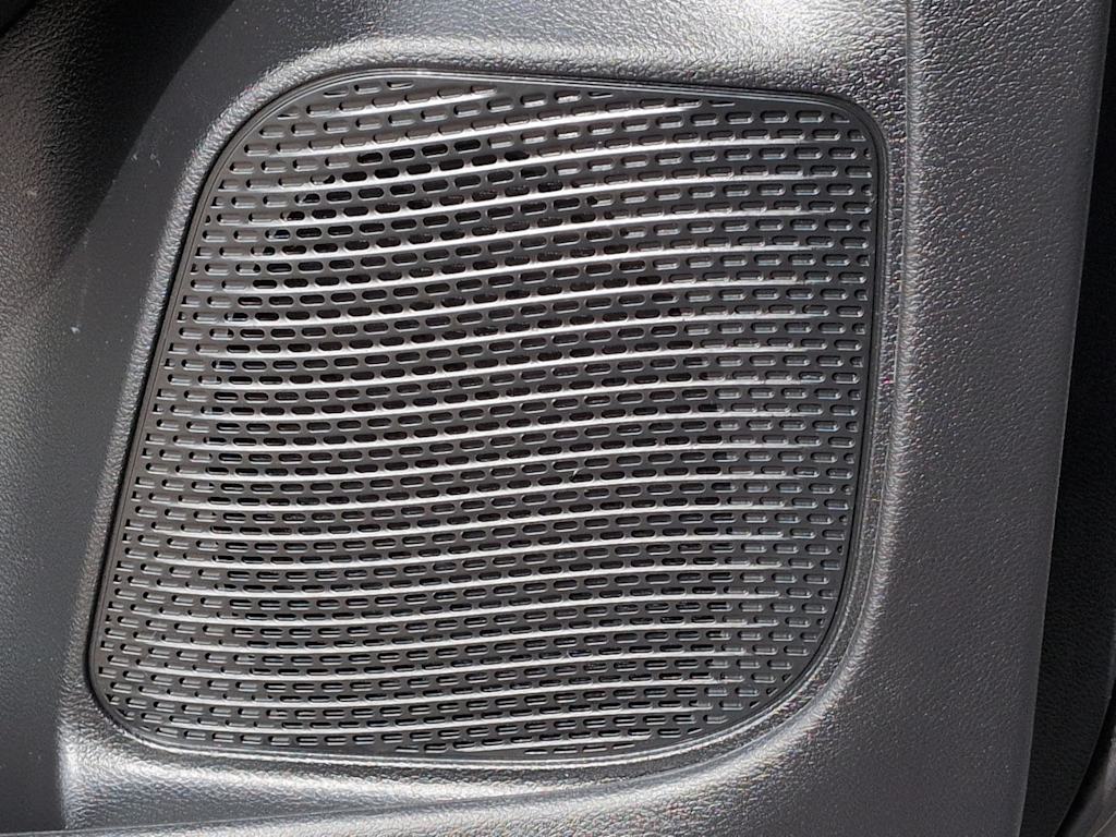 Thumbnail: 2024 Chrysler Pacifica - 17