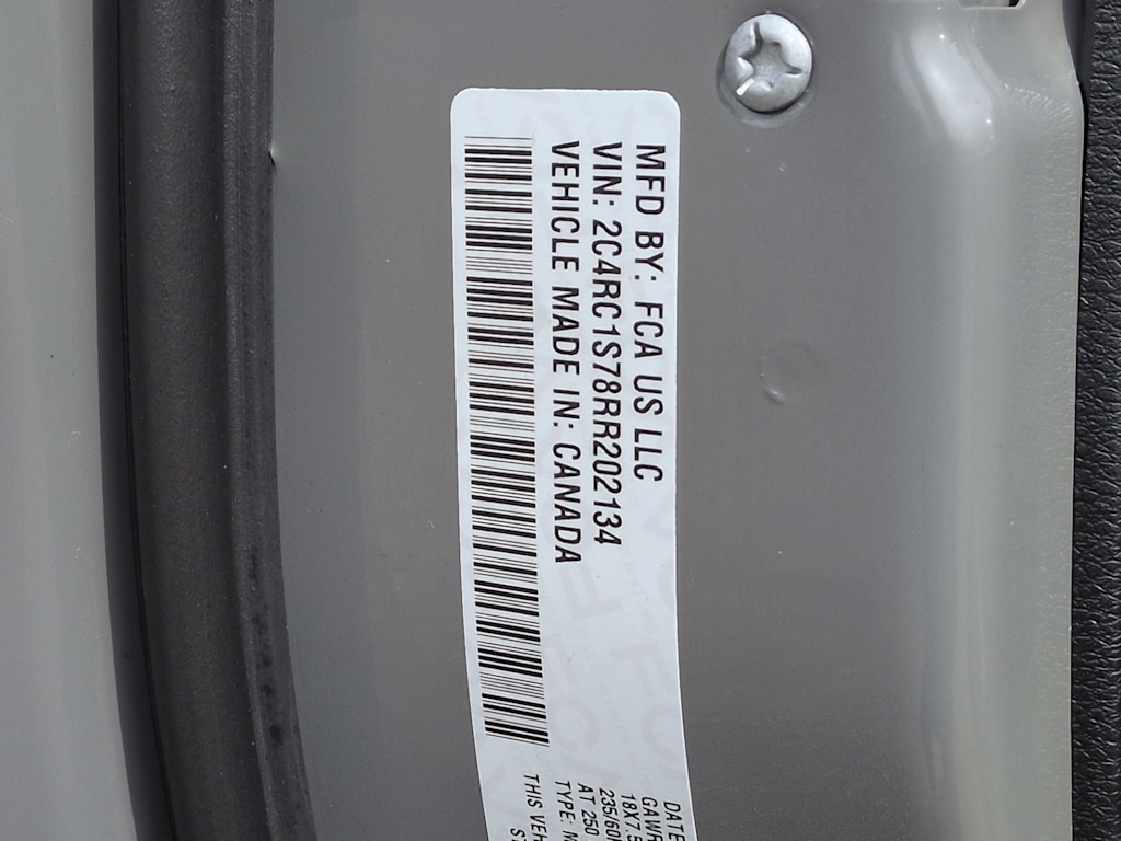 Thumbnail: 2024 Chrysler Pacifica - 37