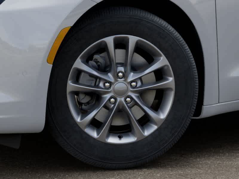 Thumbnail: 2027 Chrysler Pacifica - 7