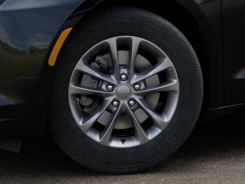 Thumbnail: 2027 Chrysler Pacifica - 6