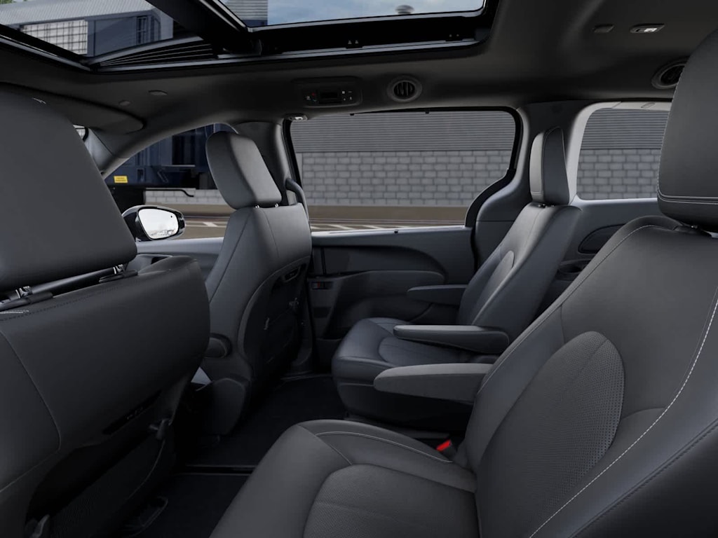 Thumbnail: 2026 Chrysler Pacifica - 10
