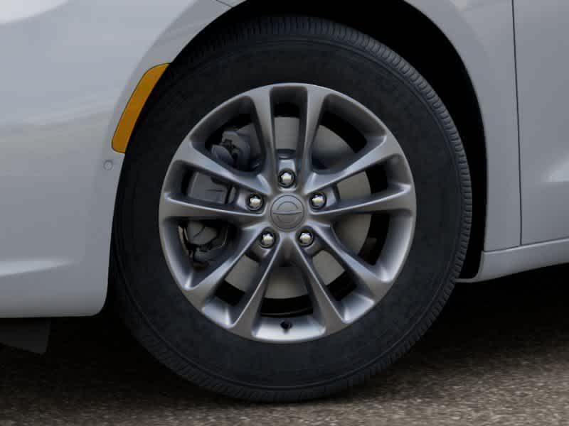 Thumbnail: 2026 Chrysler Pacifica - 7