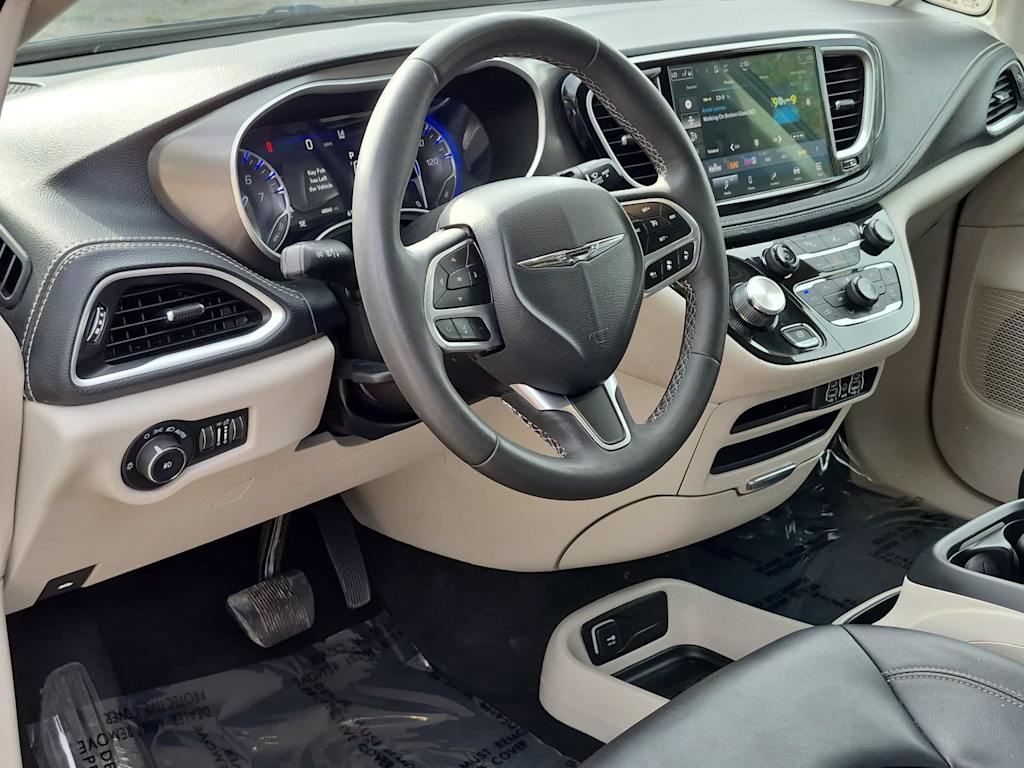 Thumbnail: 2024 Chrysler Pacifica - 14