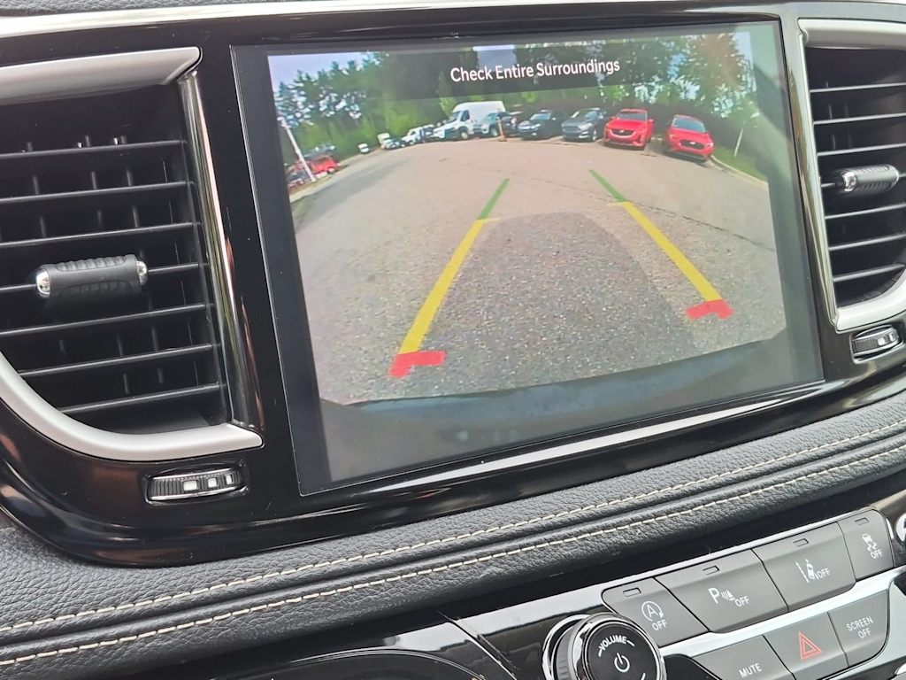 Thumbnail: 2024 Chrysler Pacifica - 30