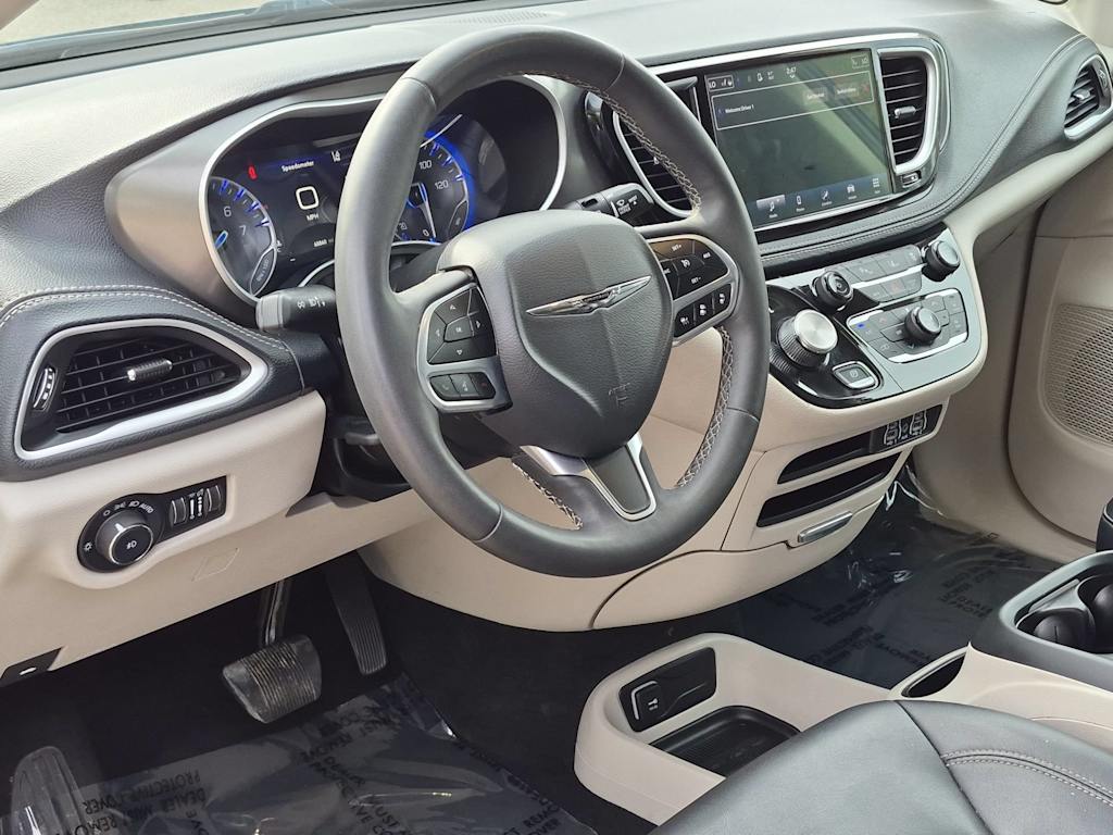 Thumbnail: 2024 Chrysler Pacifica - 2