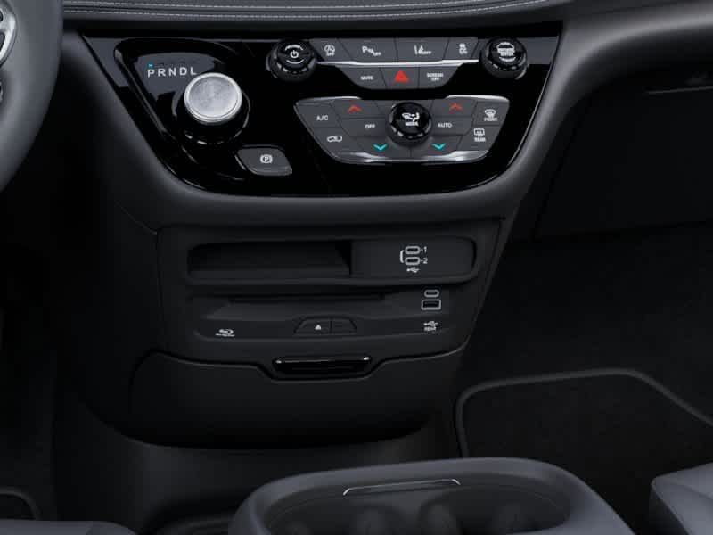 Thumbnail: 2027 Chrysler Pacifica - 13