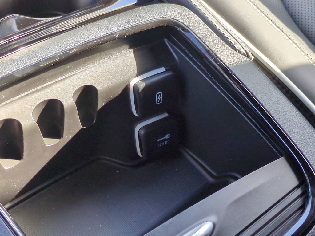 Thumbnail: 2026 Chrysler Pacifica - 18