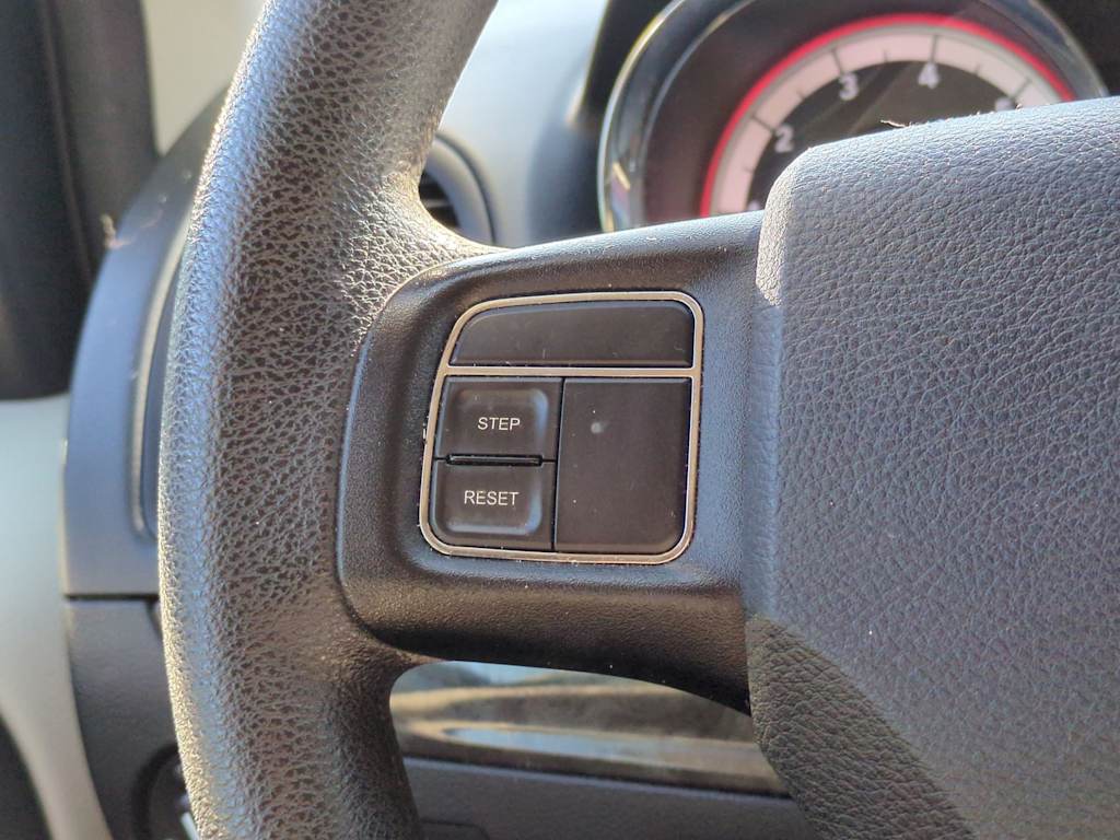 Thumbnail: 2014 Dodge Grand Caravan - 29