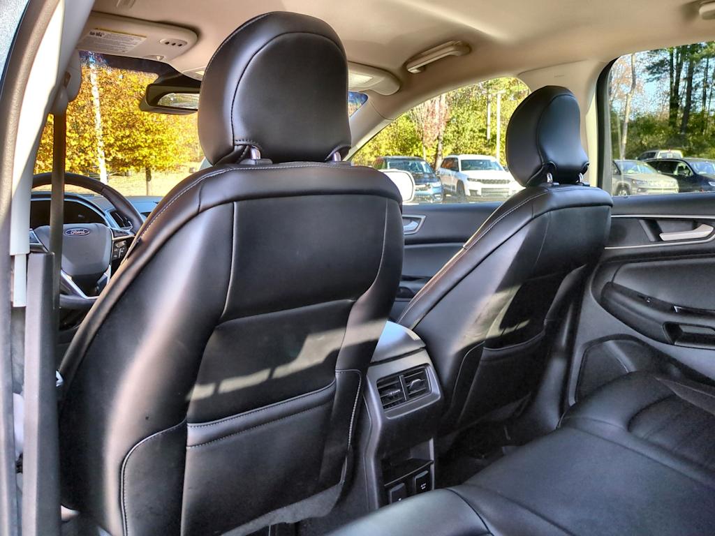 Thumbnail: 2019 Ford Edge - 12