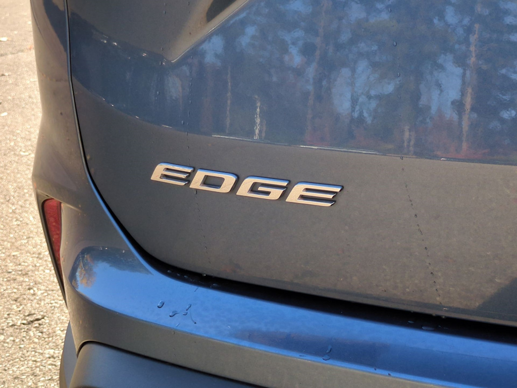 Thumbnail: 2019 Ford Edge - 24