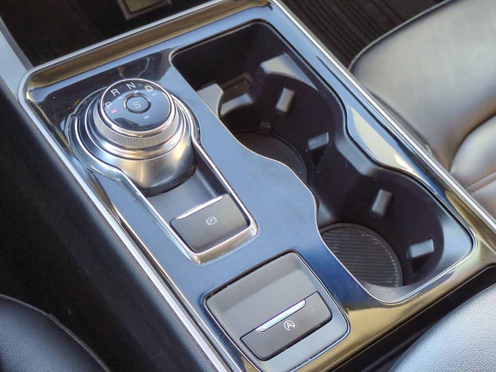 Thumbnail: 2019 Ford Edge - 35