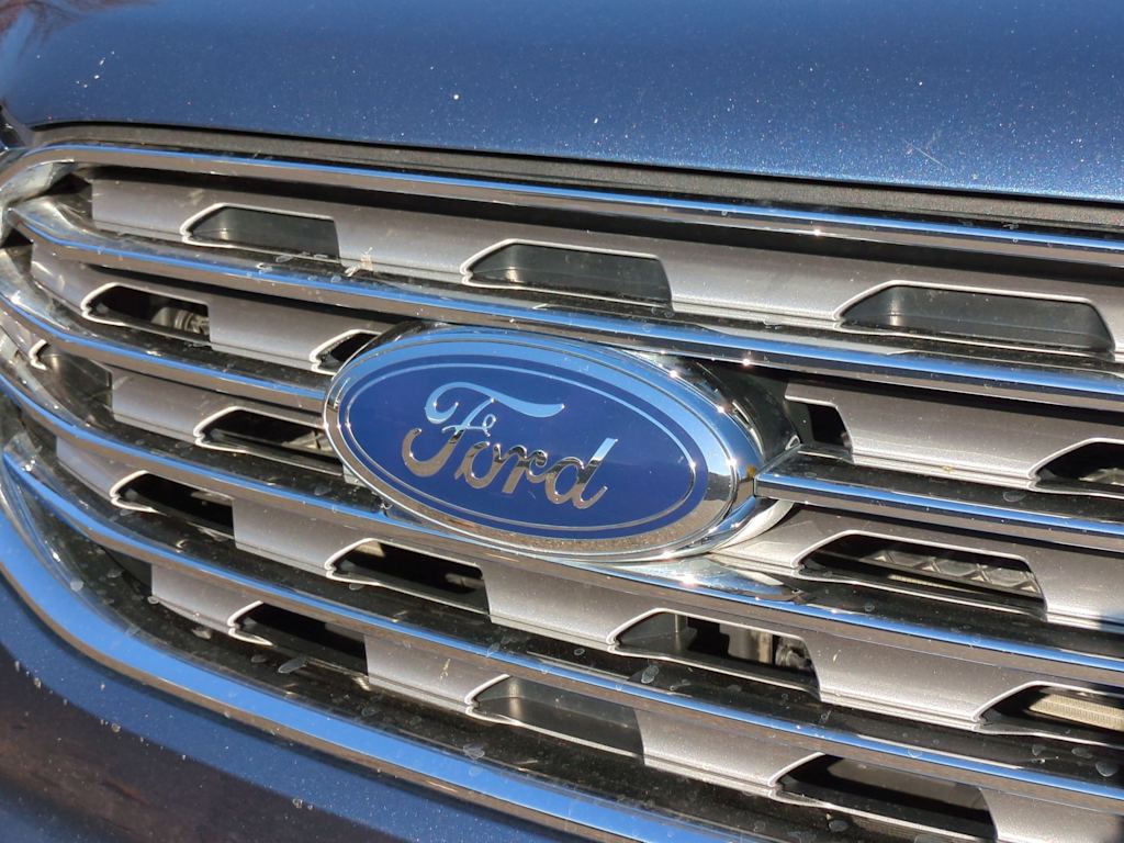 Thumbnail: 2019 Ford Edge - 23